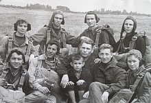 1952 год, дружная команда парашютного звена Уфимского аэроклуба